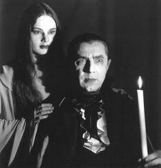 Традиционните вампири са само пропаганда, с която истинските замазват очите на халдеите. 